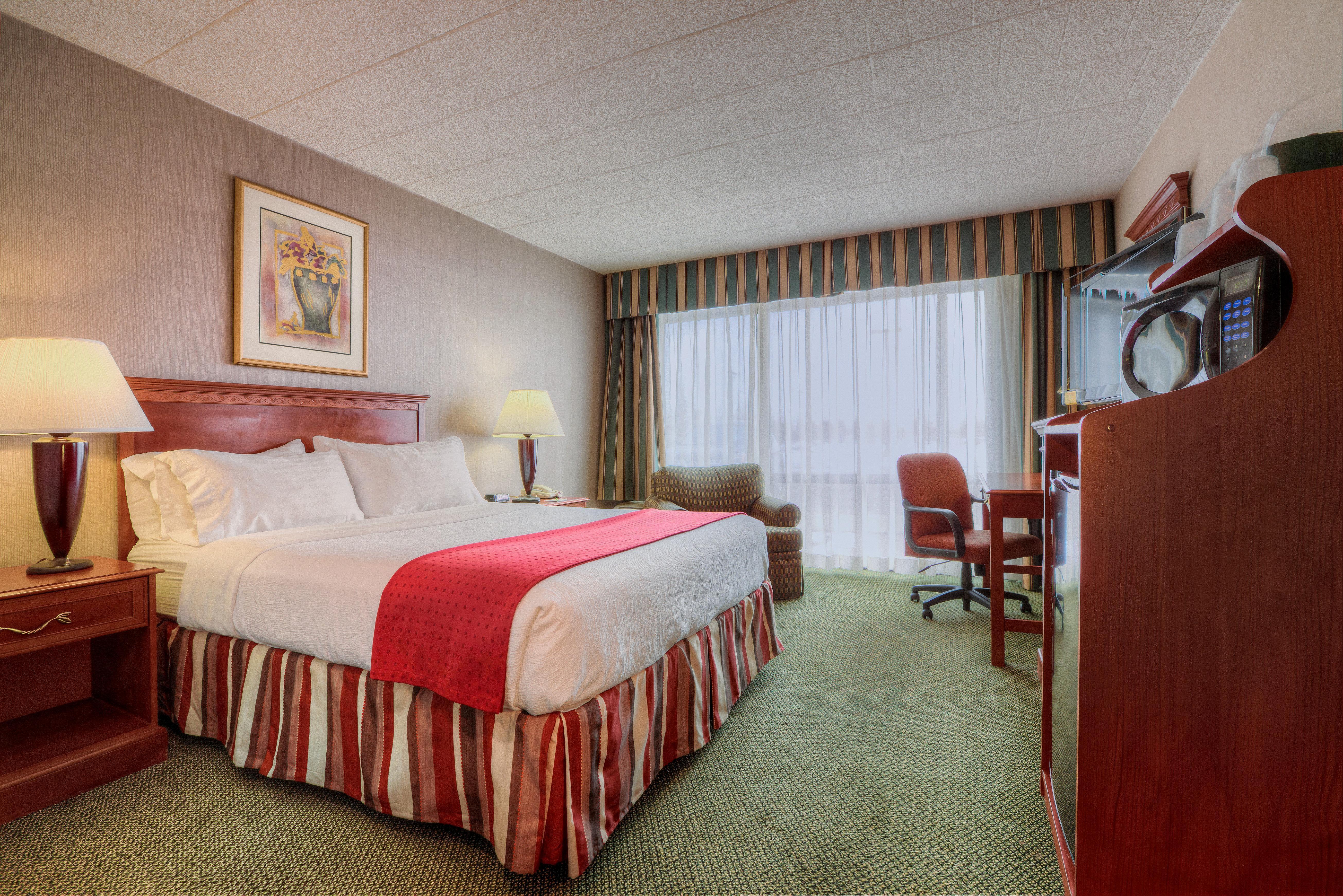 Wyndham Garden Southgate Hotel Buitenkant foto