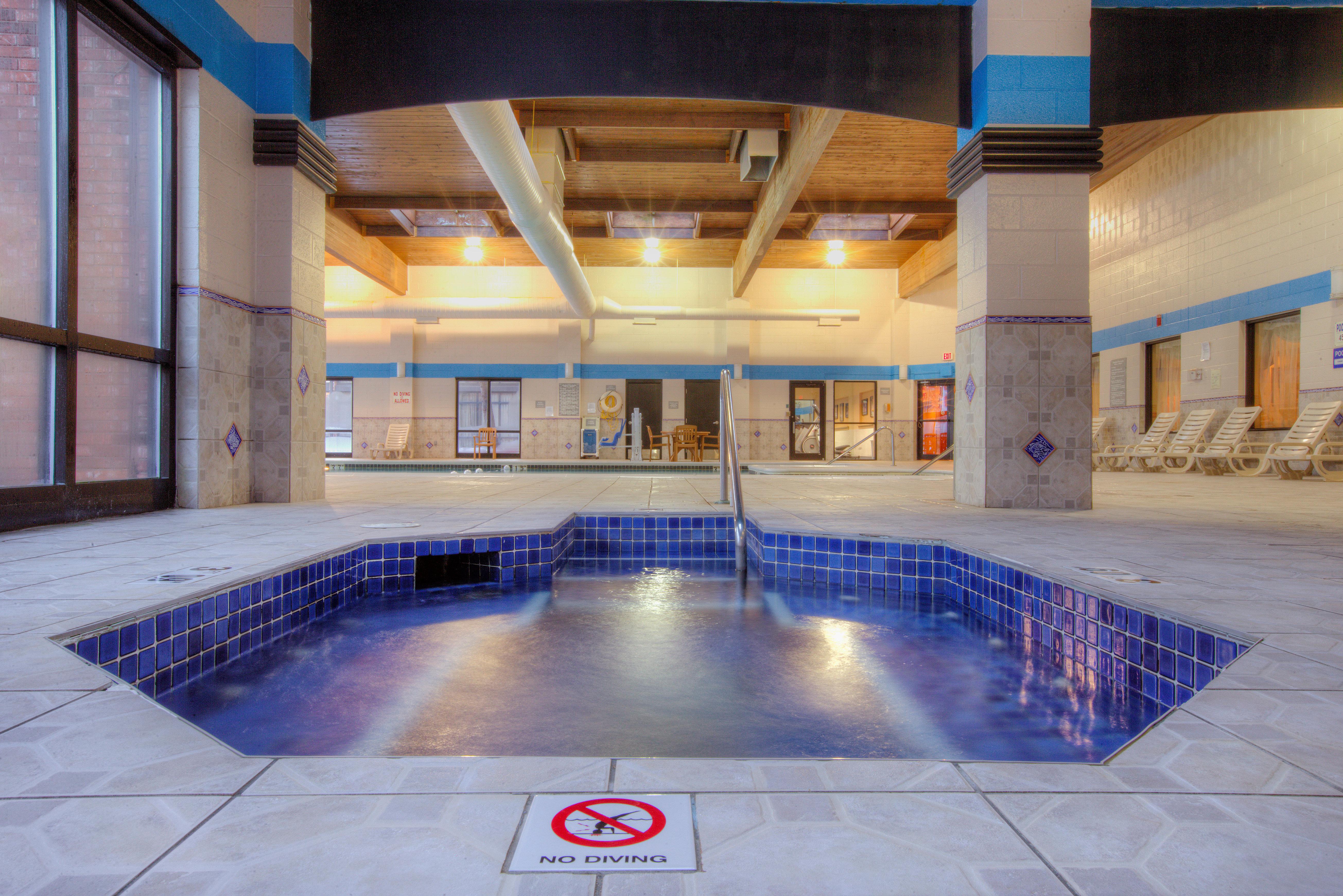 Wyndham Garden Southgate Hotel Buitenkant foto