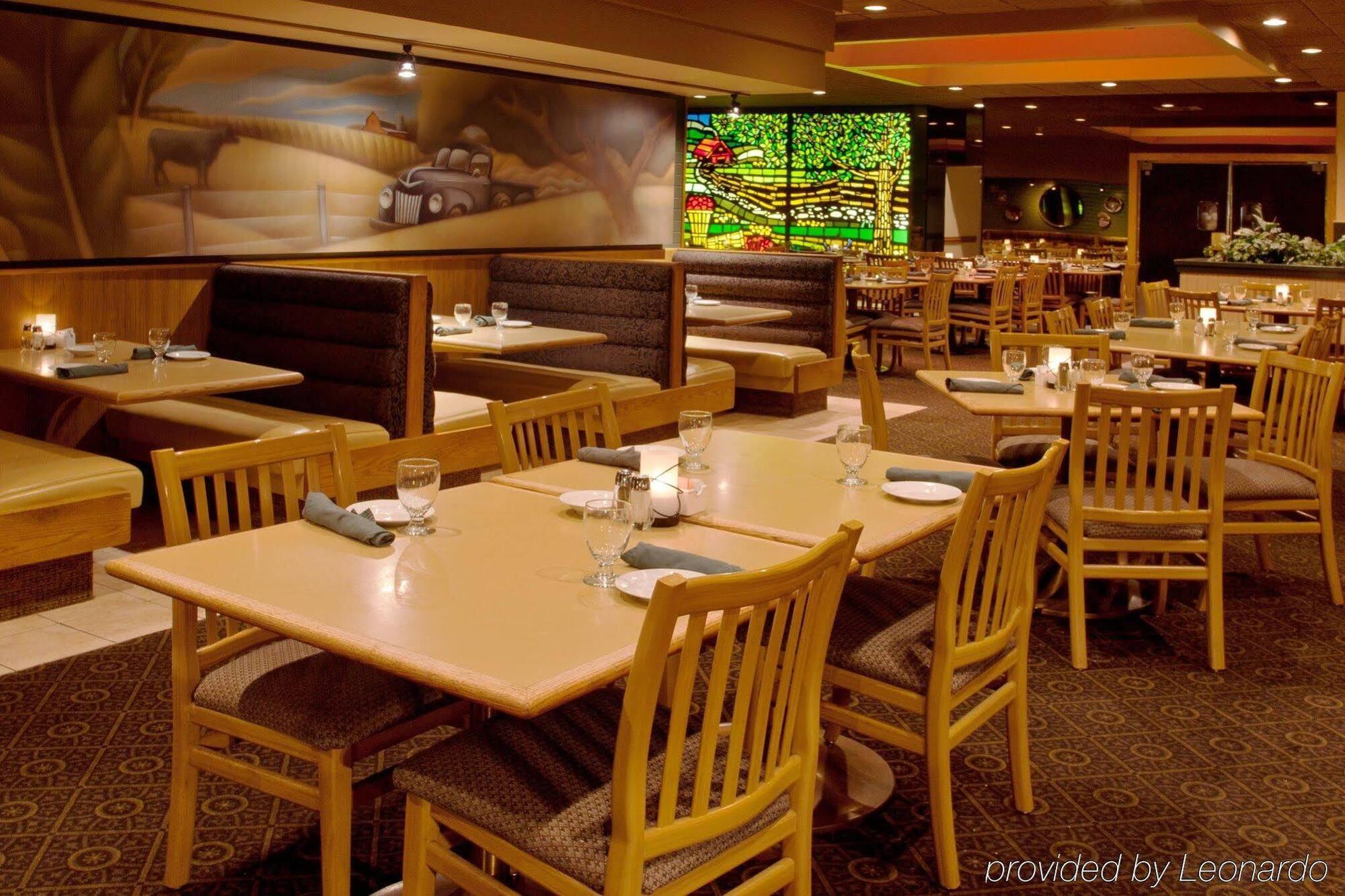 Wyndham Garden Southgate Hotel Buitenkant foto