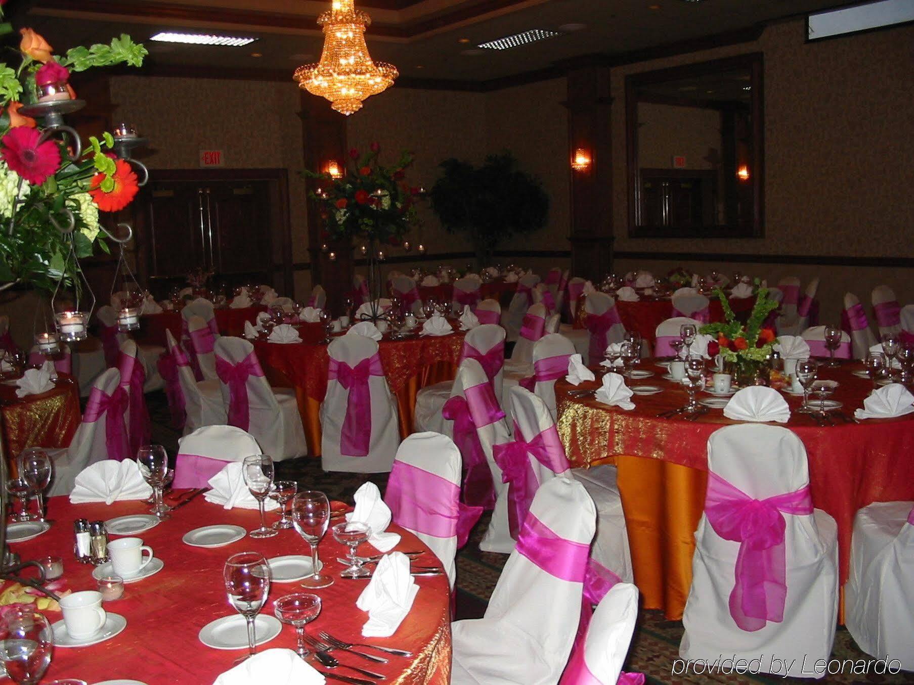 Wyndham Garden Southgate Hotel Buitenkant foto